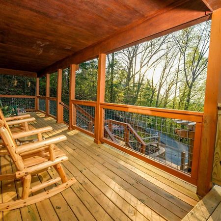 Little Bear Cabin Gatlinburg Exterior photo