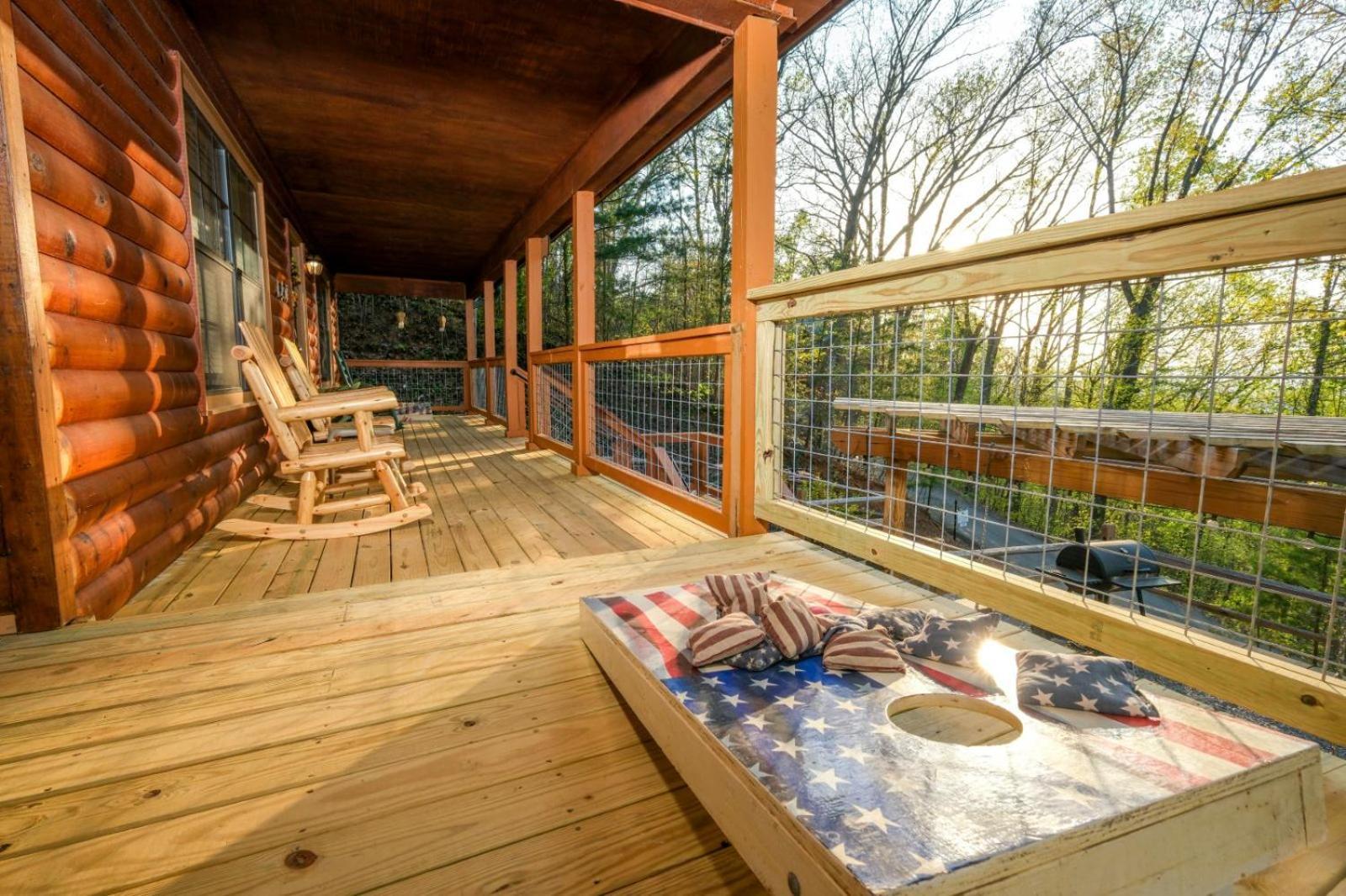 Little Bear Cabin Gatlinburg Exterior photo