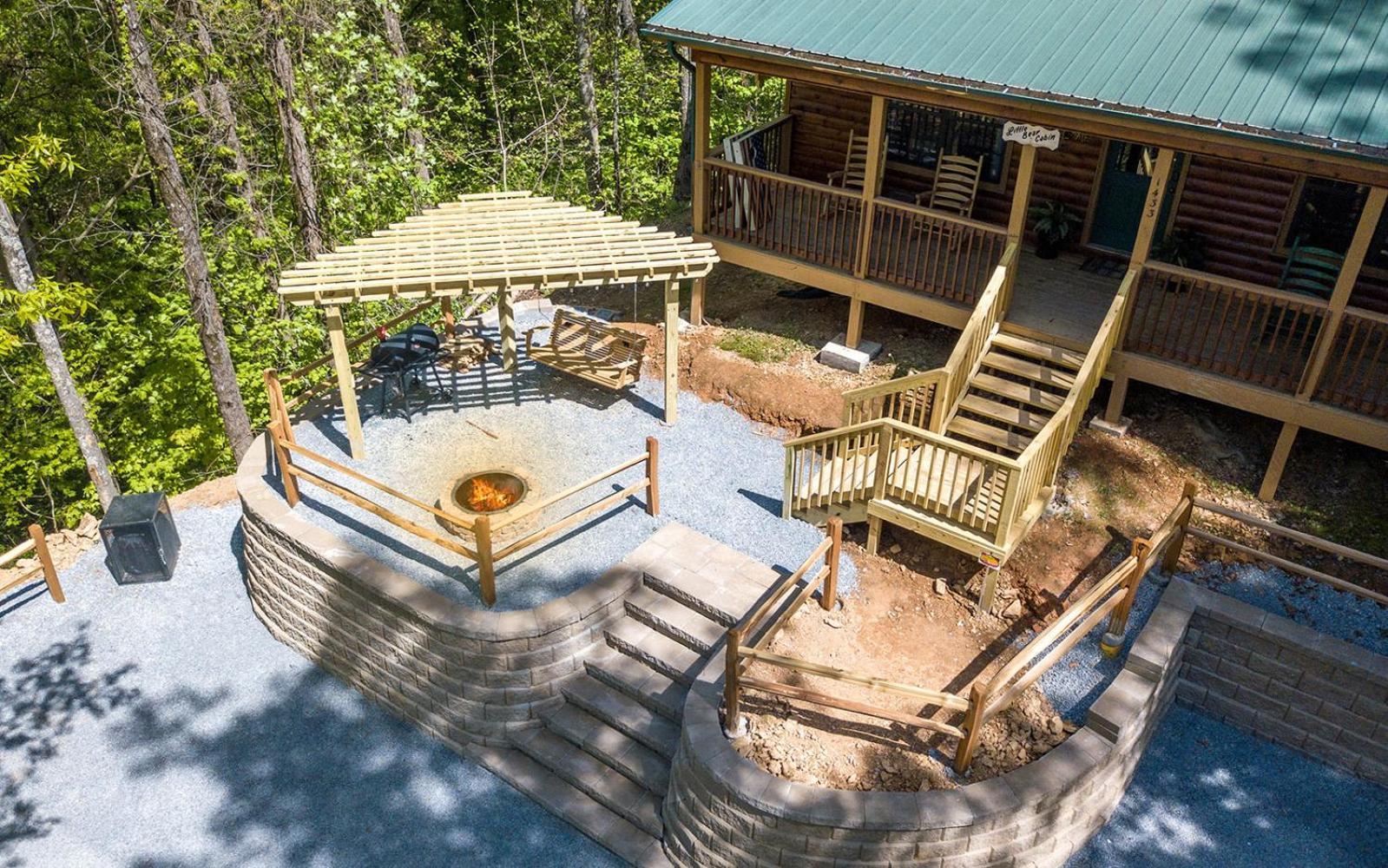Little Bear Cabin Gatlinburg Exterior photo